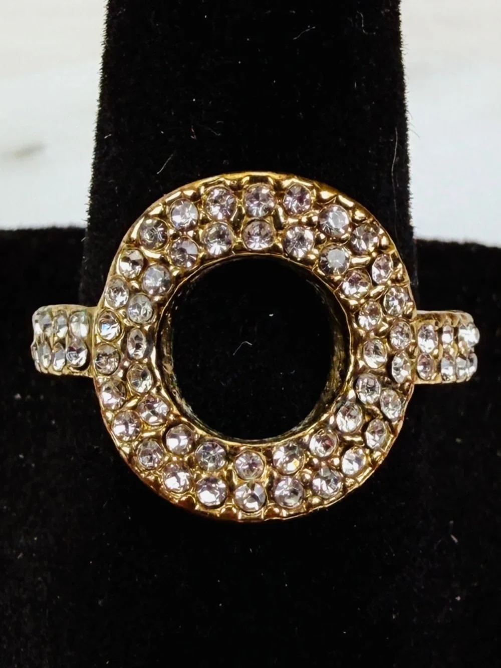 Vintage aged goldtone bling ring sz 8.5